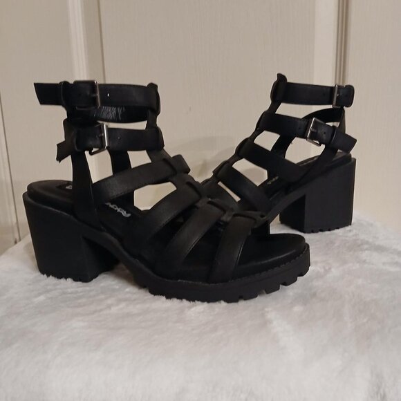 BNWOT Y2K Aesthetic black chunky block heel double ankle strap sandals in size 8 - Picture 1 of 6